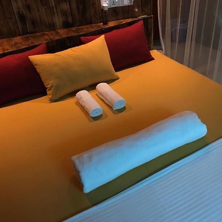 La Pinchi " Pinchi'S Bed " Hotel Gampola Buitenkant foto