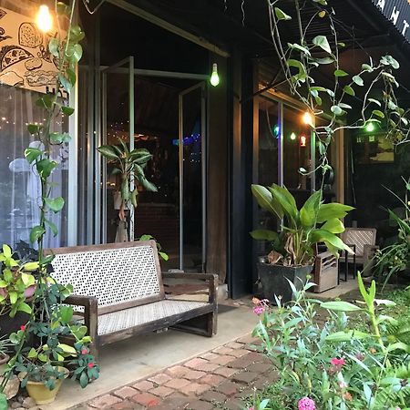 La Pinchi " Pinchi'S Bed " Hotel Gampola Buitenkant foto