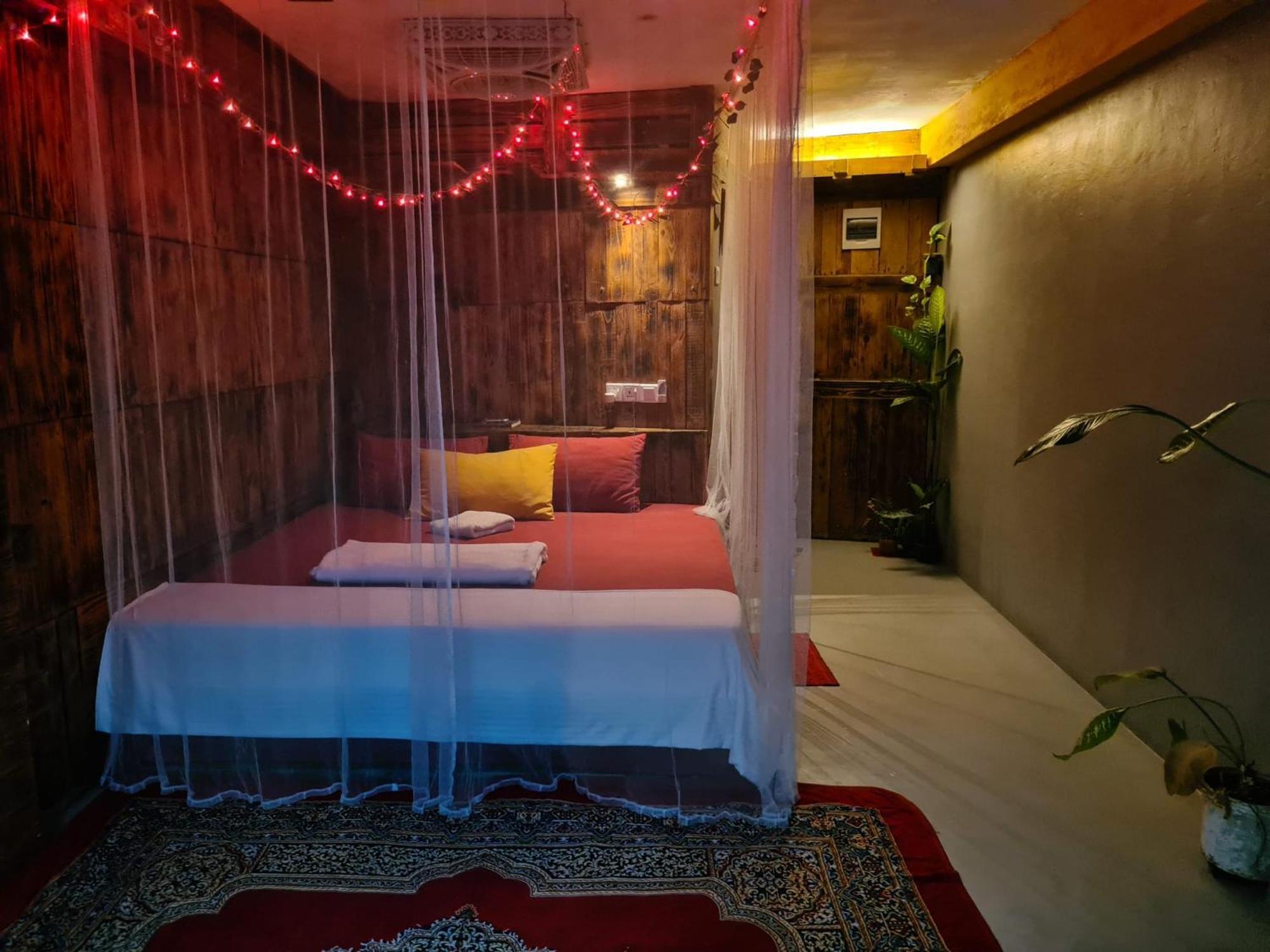 La Pinchi " Pinchi'S Bed " Hotel Gampola Buitenkant foto
